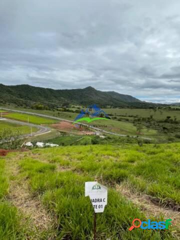 Terreno em Condomínio Fechado