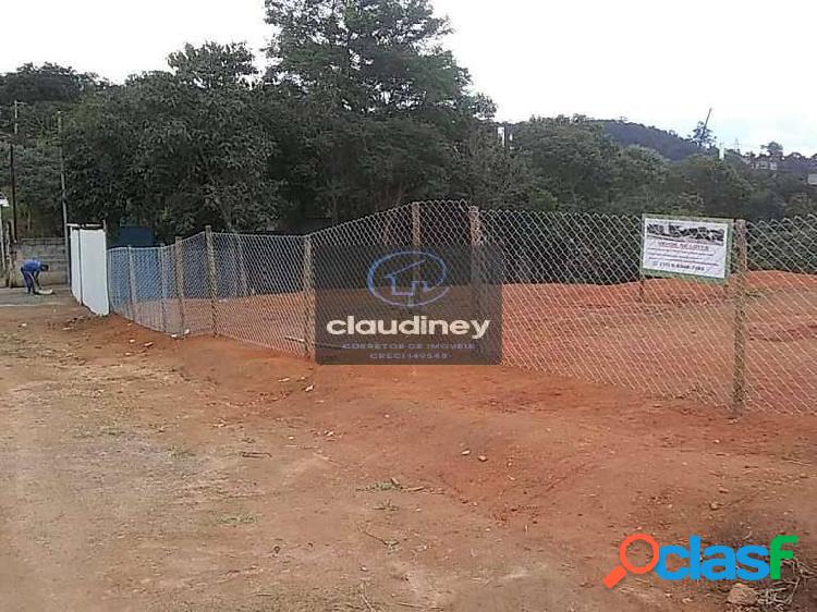 Área 1.500 m² para incorporação residencial, próxima ao