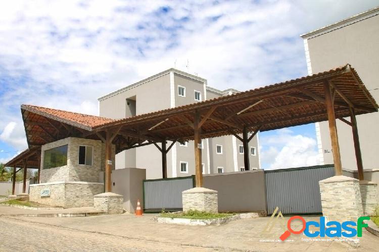 Apartamento em condomínio com Playground e quadra