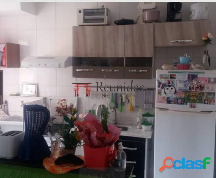 Apartamento zona leste