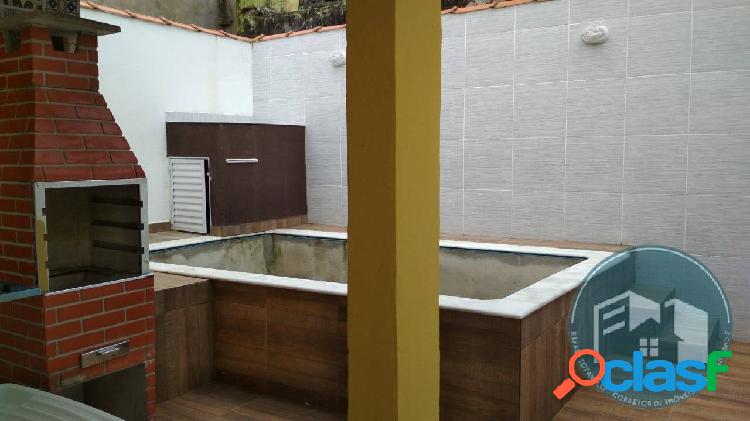 Casa em Mongaguá no Agenor de Campos com piscina e