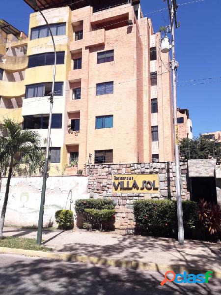 Venta Amplio Apartamento Urb. La Granja