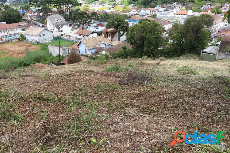 Ótimo terreno em decline na Vila Abernéssia