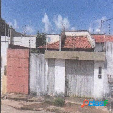 Casa, 2 quartos e suíte em Araçagy