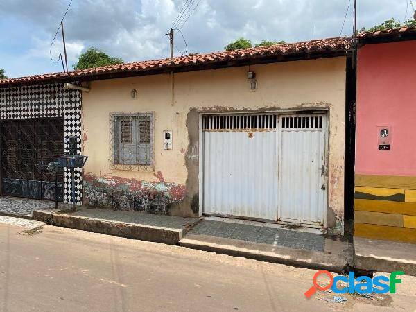 Casa com suíte e varanda em Maçaranduba