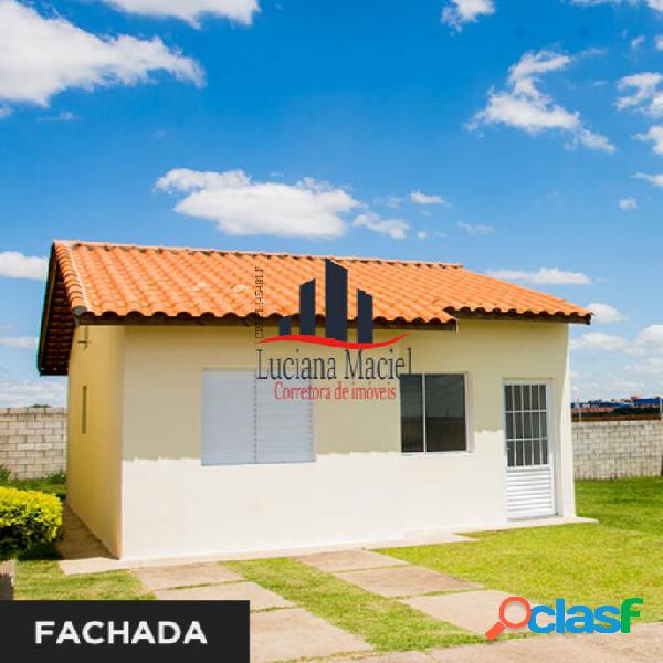 Casas 49 m², 2 quartos, em condomínio fechado com quintal