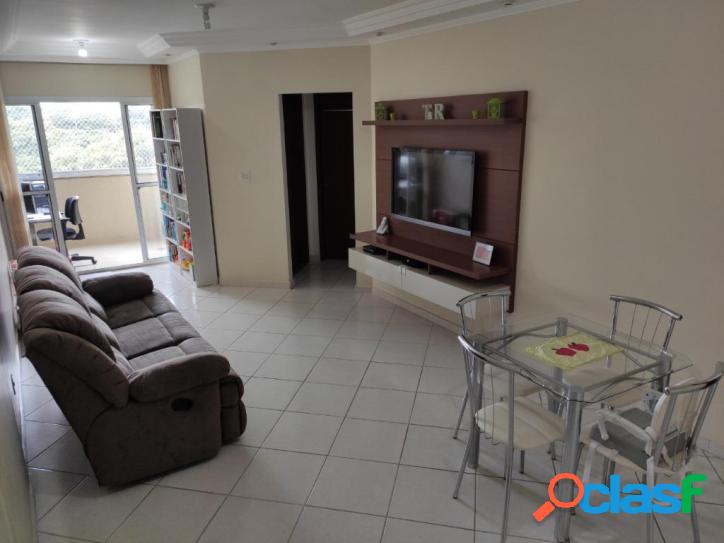 Apartamento com 2 dormitórios à venda, 75 m² por R$