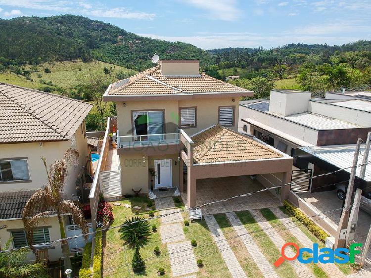 Casa à venda no Condomínio Terras de Atibaia I (Atibaia