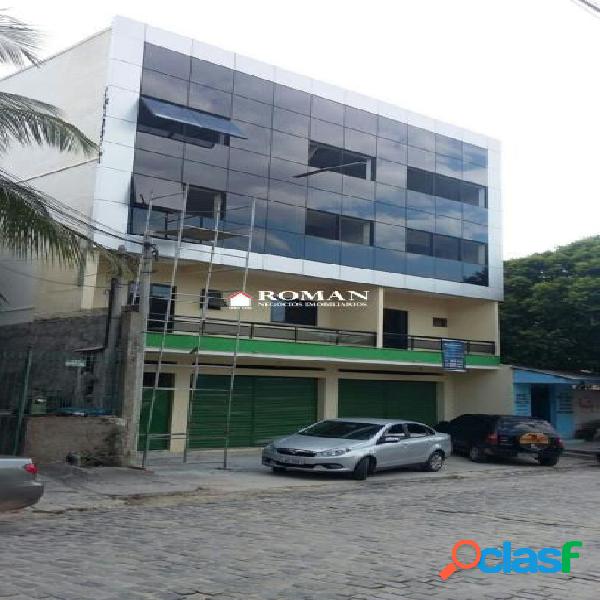 PRÉDIO RESIDENCIAL E COMERCIAL!!