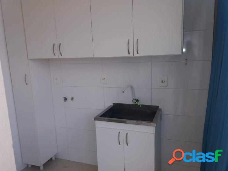 APARTAMENTO SEMI MOBILIADO