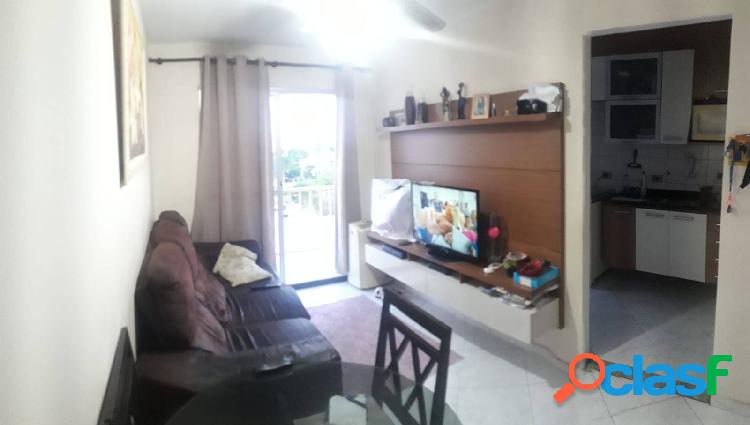 Apartamento com 2 dormitórios à venda, 50 m² por R$