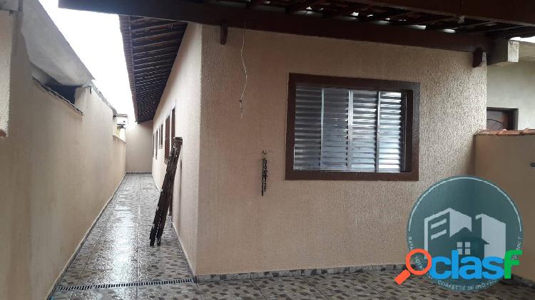 Casa 2 dormitórios lado praia