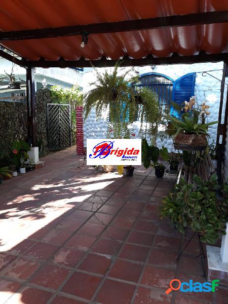 Casa Térrea com 02 dorm, com 187 metros terreno, Jardim da