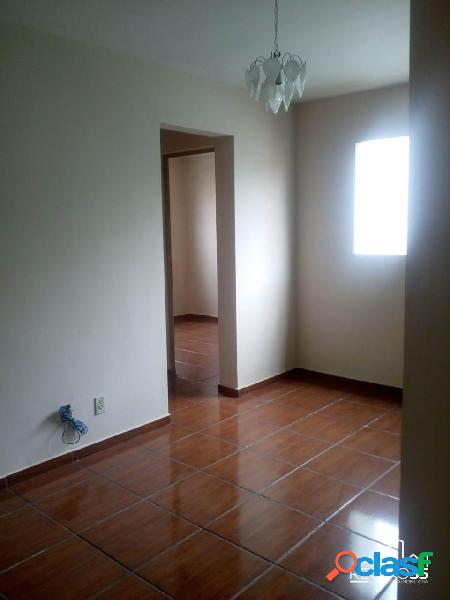 ALUGA-SE APARTAMENTO ZONA SUL DE POÇOS DE CALDAS