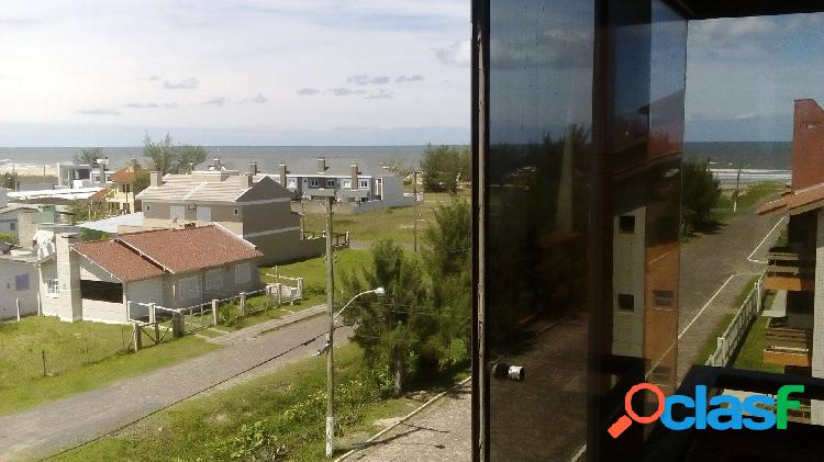 Apartamento com vista para o mar a venda