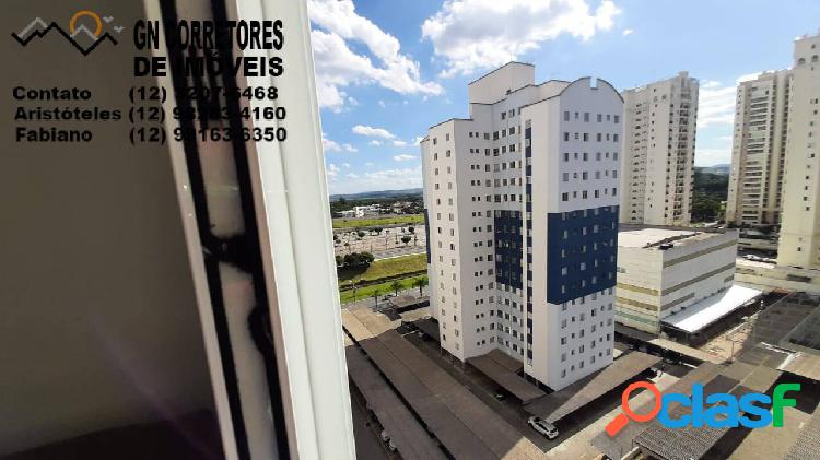 Apartamento mobiliado de 40 m², andar alto, linda vista