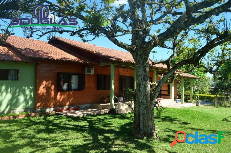 Casa com 5 quartos á venda Condomínio Fechado Águas