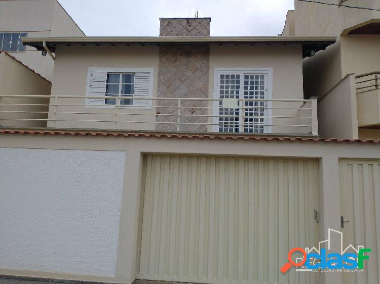 VENDE-SE EXCELENTE CASA NO BAIRRO AZALÉIAS!!!