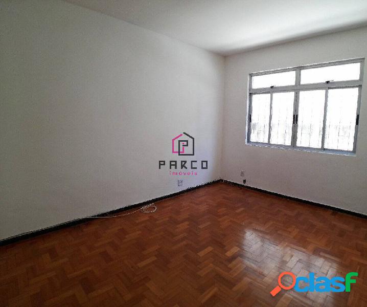 Apartamento 03 quartos para locação no Santo Agostinho
