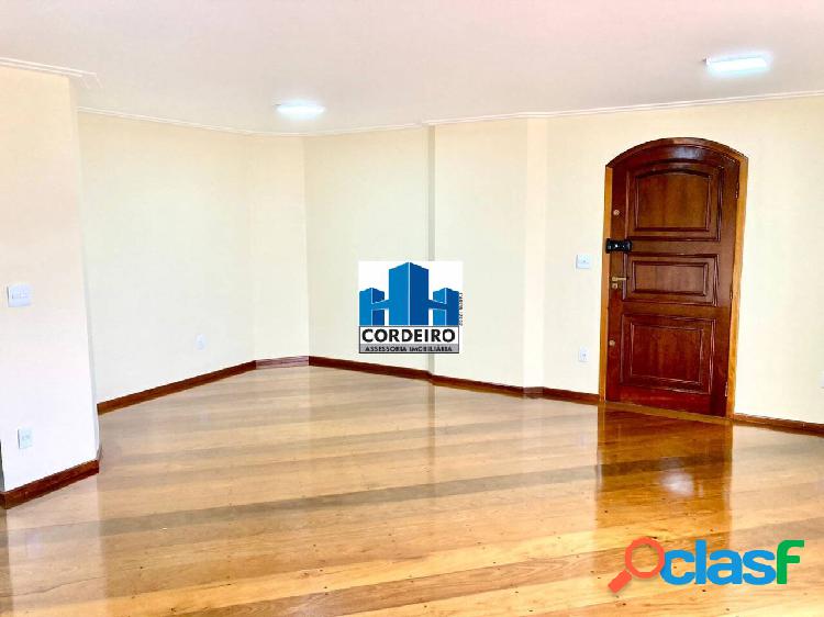 Apartamento de 04 Dormitórios em Santo André