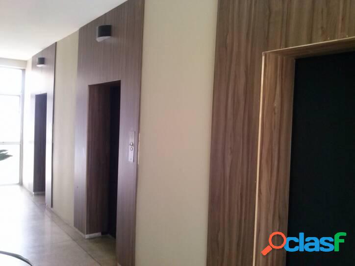 SALA COMERCIAL ANDAR ALTO COM 32M² / GARAGEM VENDO / ALUGO