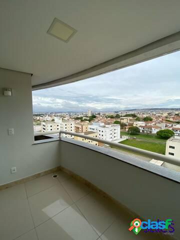 Apartamento com Varanda