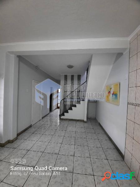 Sobrado com 3 dormitórios (1 suíte) - Boa Vista