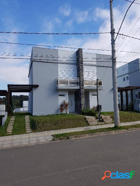 Casa em Condomínio de 4 suítes em bairro planejado com