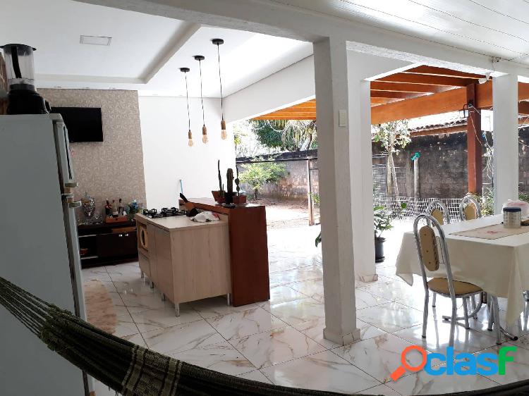 Vende-se excelente casa com 3 quartos Jardim dos estados