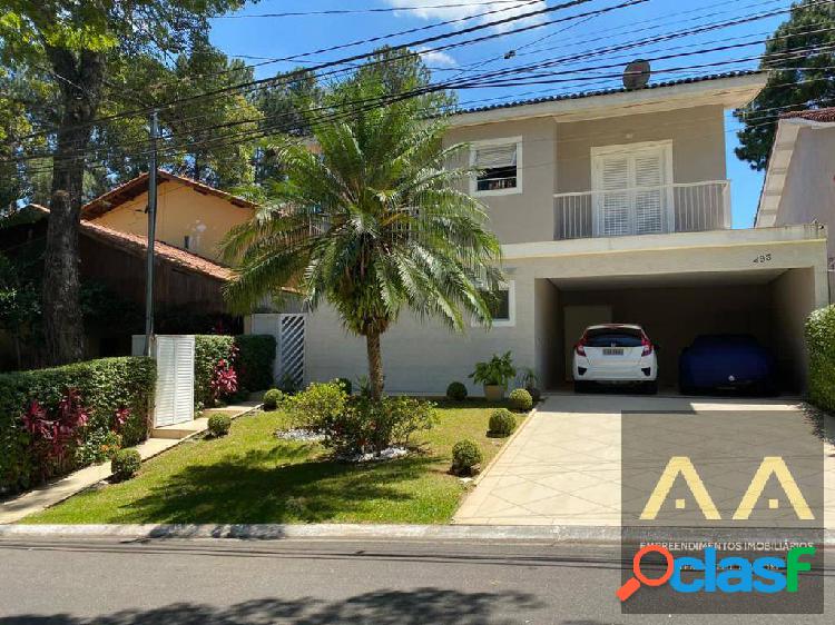 LINDA CASA CLEAN REFORMADA, 4 DORMTS, ÓTIMO ESPAÇO