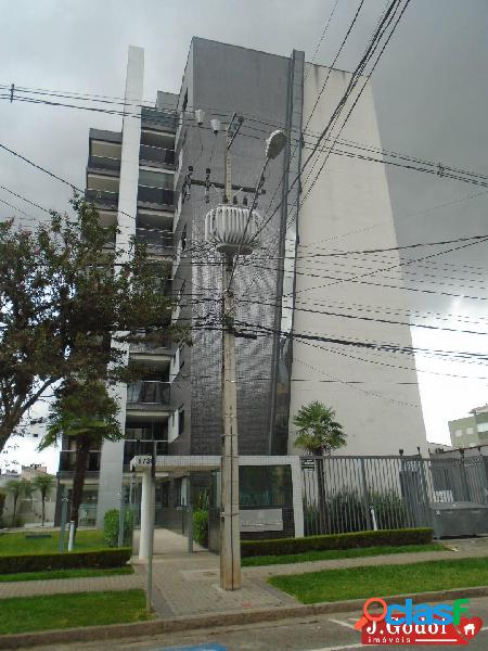 COBERTURA NOVA ENSOLARADA NO CHAMPANGNAT