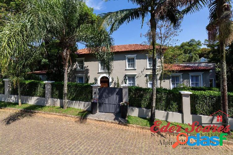 Casa estilo toscana à venda no Residencial Chácara Flora