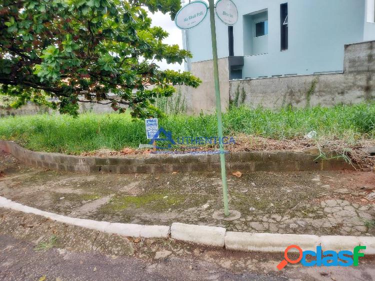 Vende-se terreno de esquina com 307 m² Jardim Primavera em