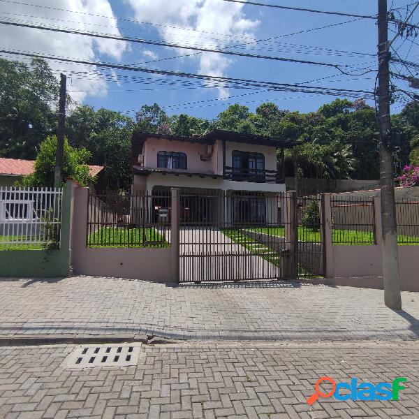 Residência averbada à venda em Joinville, bairro Iririú