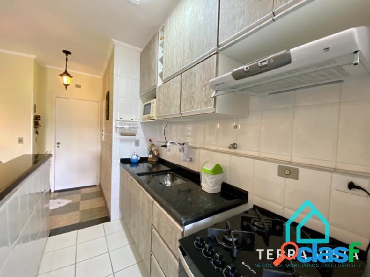 Apartamento na Praia das Toninhas com 2 dormitórios -