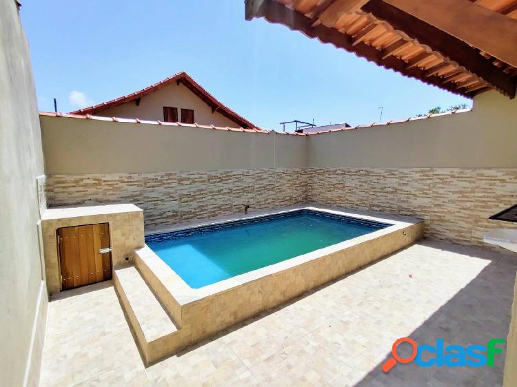 Casa nova de 2 dorms com piscina - garagem coberta -