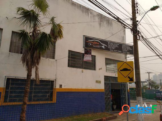 Galpão localizado em esquina no centro em Cuiabá