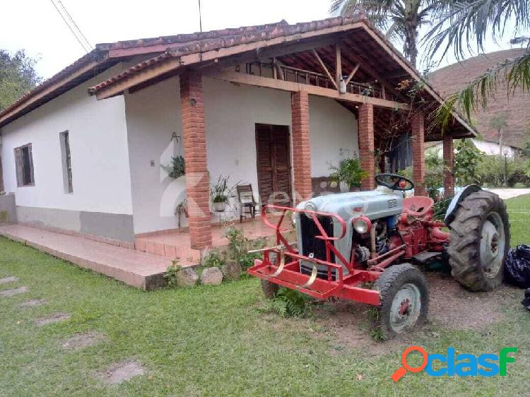 Fazenda À Venda Em Jacareí/SP Com Casa Sede, Cabeças De