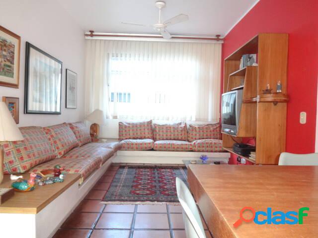 OPORTUNIDADE! AMPLO APARTAMENTO, 100M DO MAR!