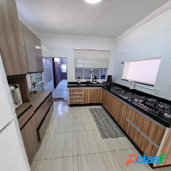 CASA 210m² - JARDIM TARUMÃ - JUNDIAÍ - SP