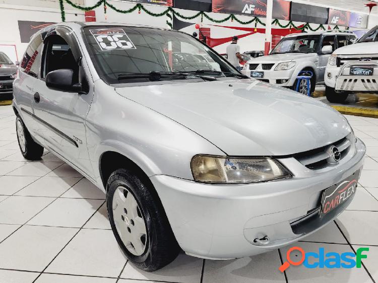 CHEVROLET CELTA SUPER 1.0 MPFI 8V FLEXPOWER 3P PRATA 2006