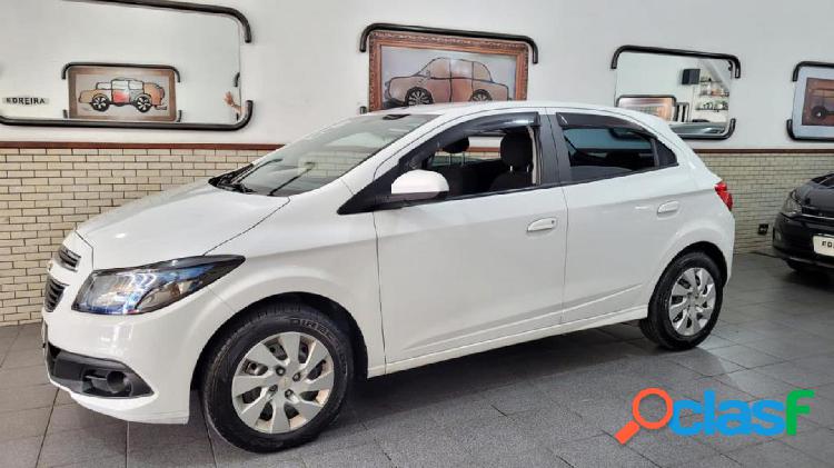 CHEVROLET ONIX HATCH LT 1.4 8V FLEXPOWER 5P MEC. BRANCO 2016