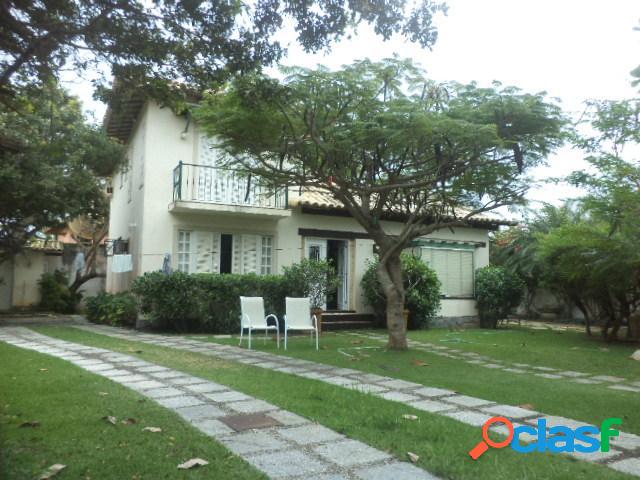 Casa com 5 dorms em Armação dos Búzios - Geribá por 1.6