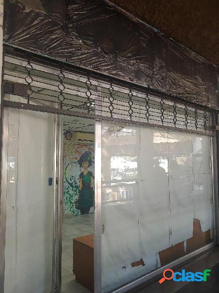 LOCAL COMERCIAL METROPLAZA