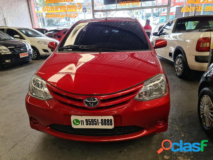 TOYOTA ETIOS XS 1.3 FLEX 16V 5P MEC. VERMELHO 2013 1.3 FLEX