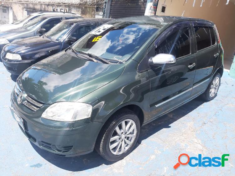 VOLKSWAGEN FOX PLUS 1.6MI 1.6MI TOTAL FLEX 8V 4P VERDE 2005