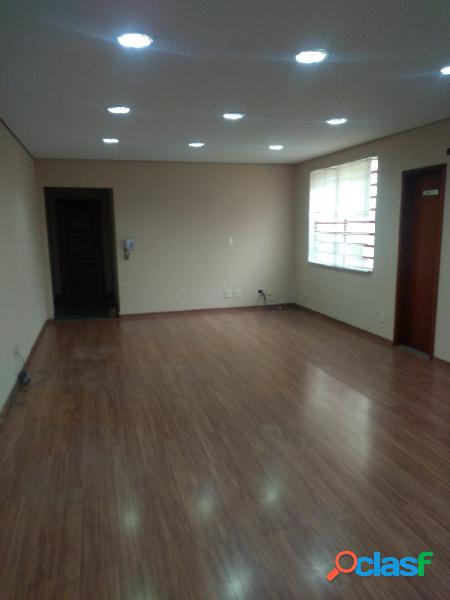 Salão/Salas à venda, 65 m², 2 banheiros