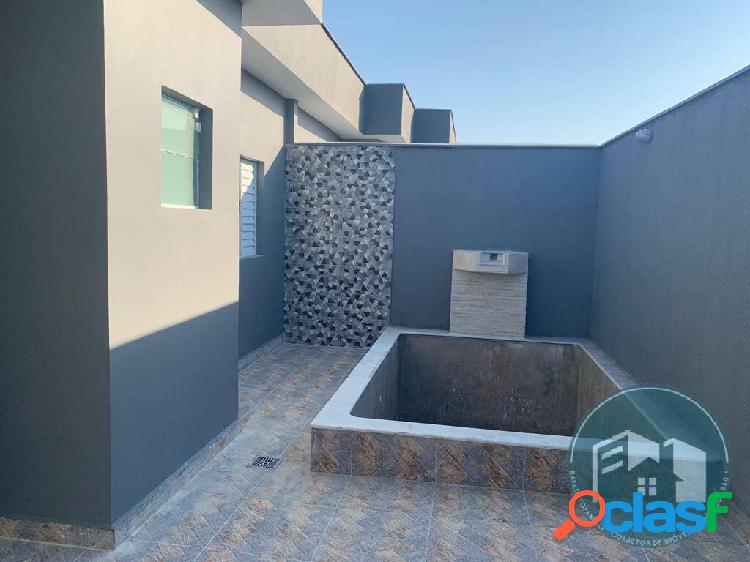 Casa com piscina e churrasqueira, lado praia!!! Entrada