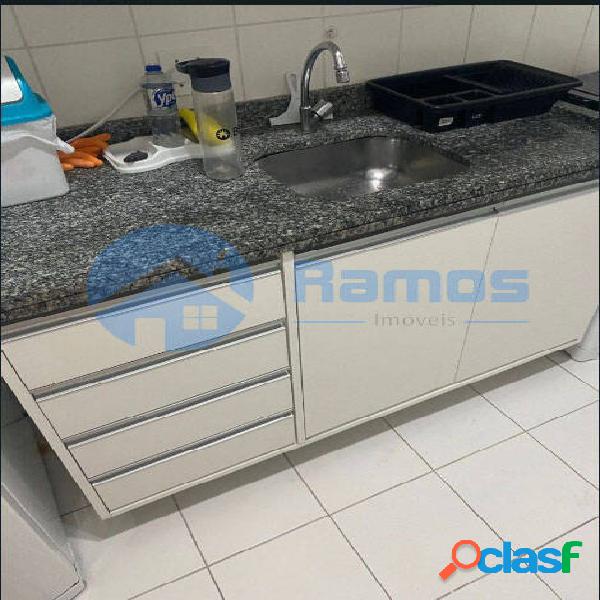 Apartamento com 2 dormitórios, varanda, Cond. Vida Nova -