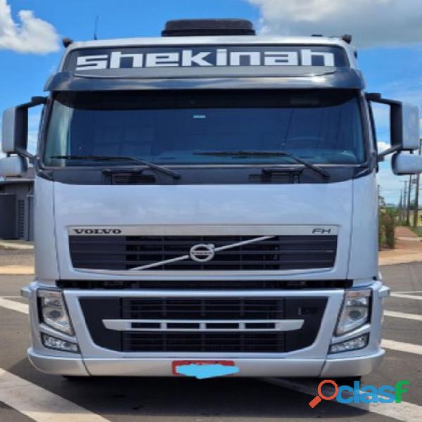 Caminhão volvo FH 540 6x4